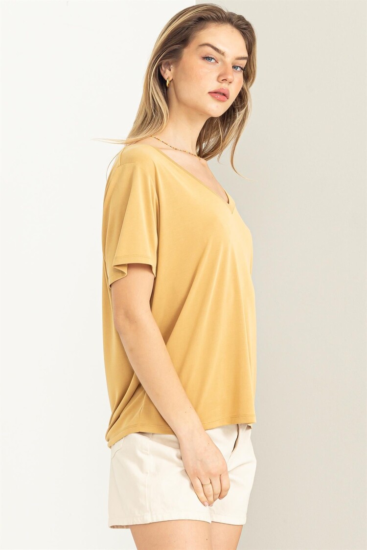 HYFVE HYFVE - V-Neck Short-Sleeve Top