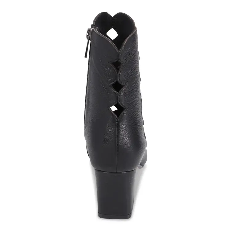 Django & Juliette Django & Juliette - MAMUNS