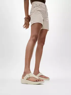 Fit Flop Fit Flop - LULU Buckle Toe Post Sandal