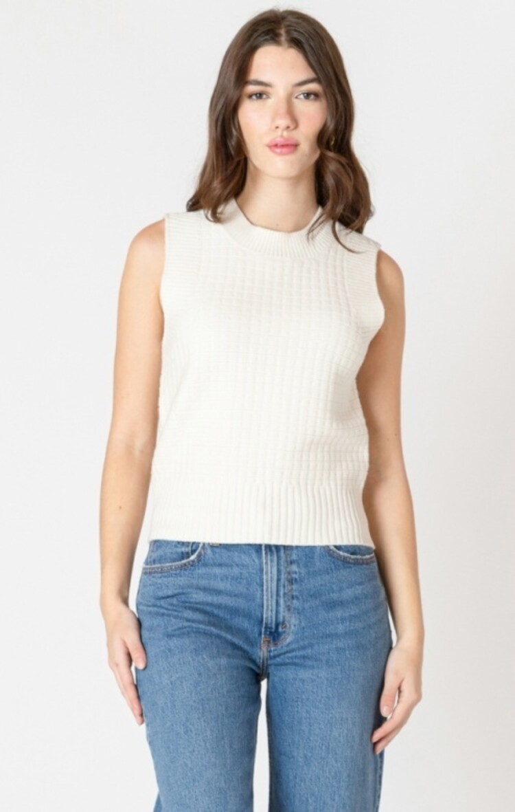 Black Tape Black Tape - Textured Stitch Sweater Tank
