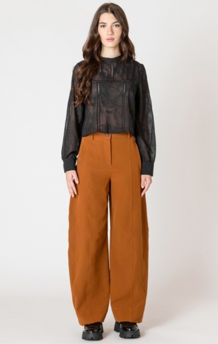 Black Tape Black Tape - Embroidered Lace Top