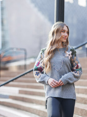 Papillon Papillon - Balloon Slv Sweater w/ Embroidery