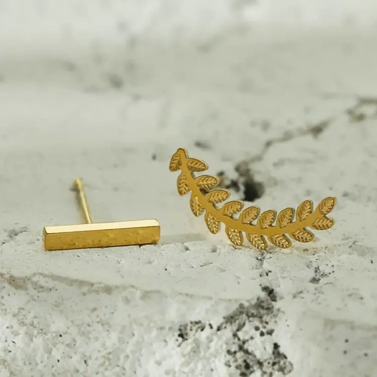 Hackney Nine Hackney Nine - LAUREL 2-Pair Gold Studs