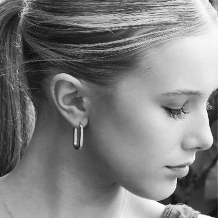 Hackney Nine Hackney Nine - CHANDA Oval Hoop Earring Silver