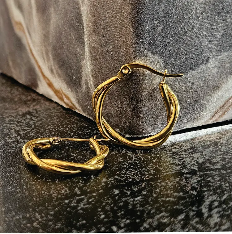 Hackney Nine Hackney Nine - CARLOTA Twisted Metal Strands Hoop Earring Gold
