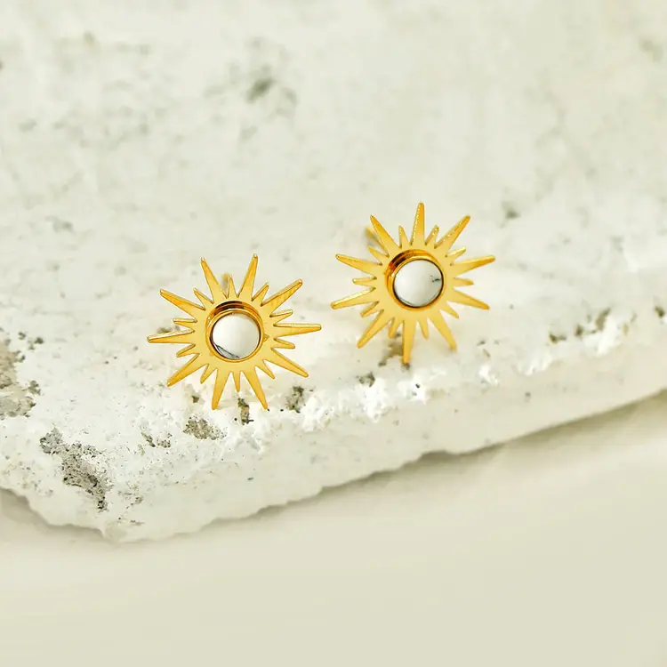 Hackney Nine Hackney Nine -   SOLE  White Stud Earring