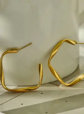 Hackney Nine Hackney Nine - ADAMMA Hoop Gold