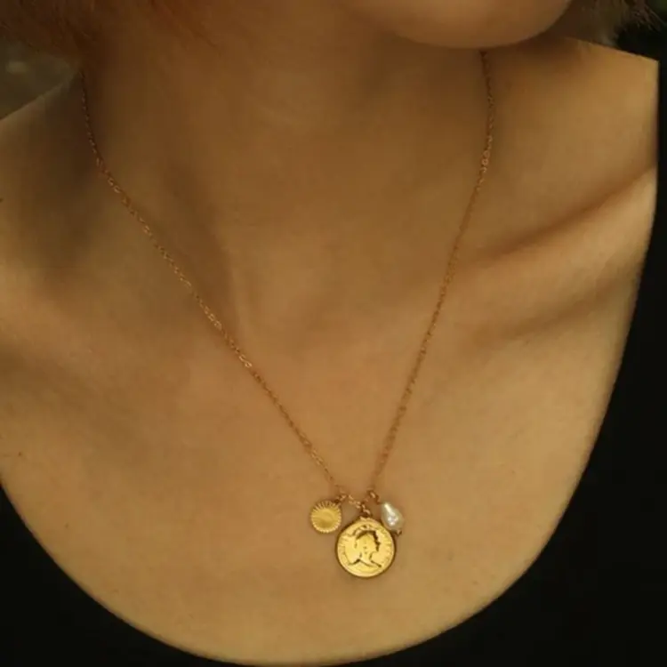 Hackney Nine Hackney Nine - IZABELLA Charm Necklace