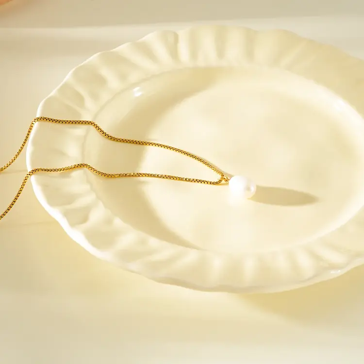 Hackney Nine Hackney Nine - SZILVIA  Pearl Necklace Gold