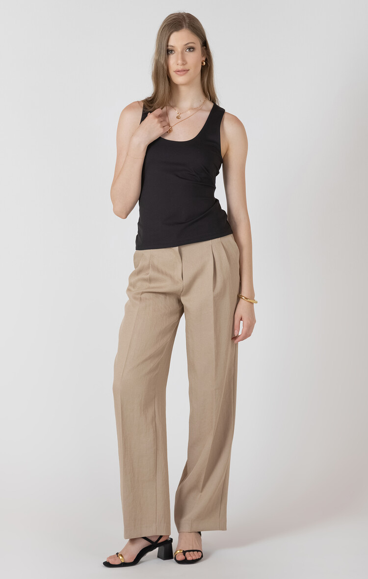 Black Tape Black Tape - Scoopneck Tank