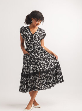 Papillon Papillon - Floral SS Midi Dress w/Pockets