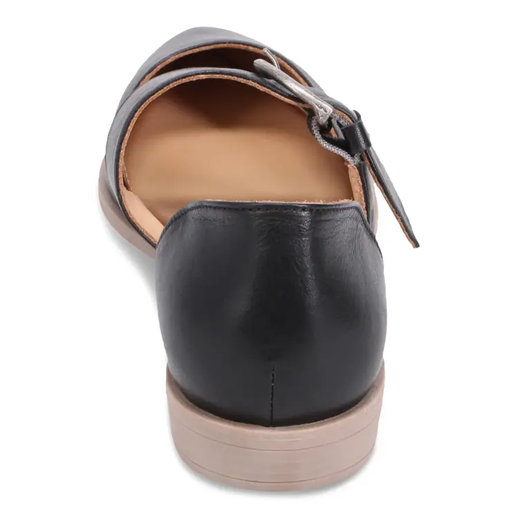 Bueno Shoes Bueno - BRITTANY Flat w/ Buckle