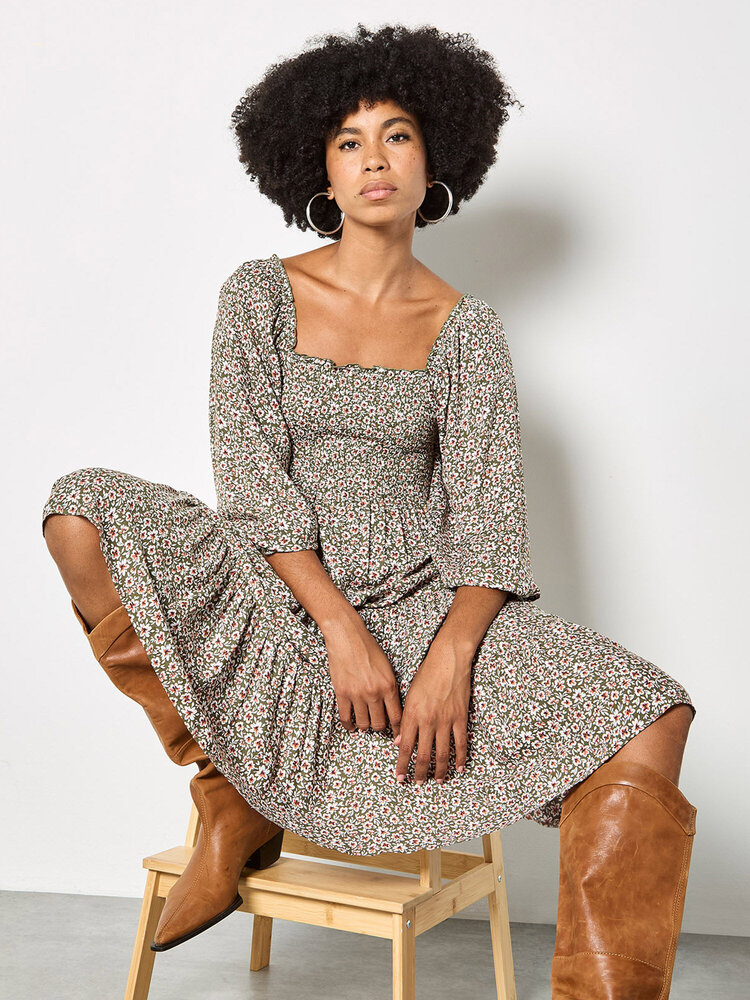 Apricot Apricot - Tiered Smocked Floral Ditsy Dress