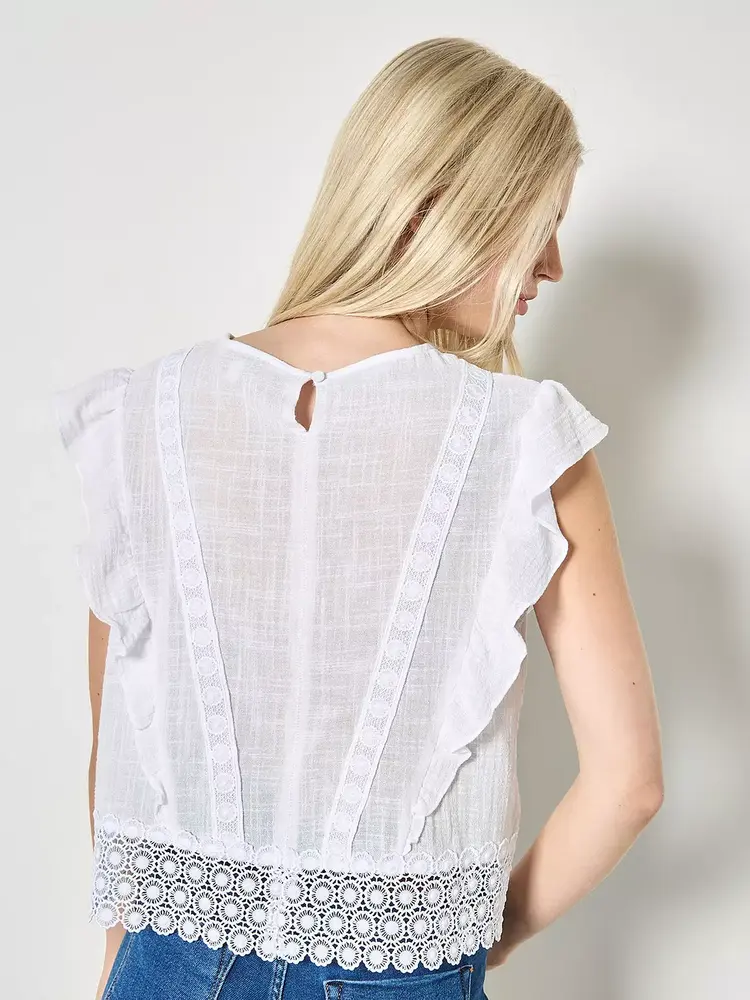 Apricot Apricot - SS Lace Trim Frill Edge Top