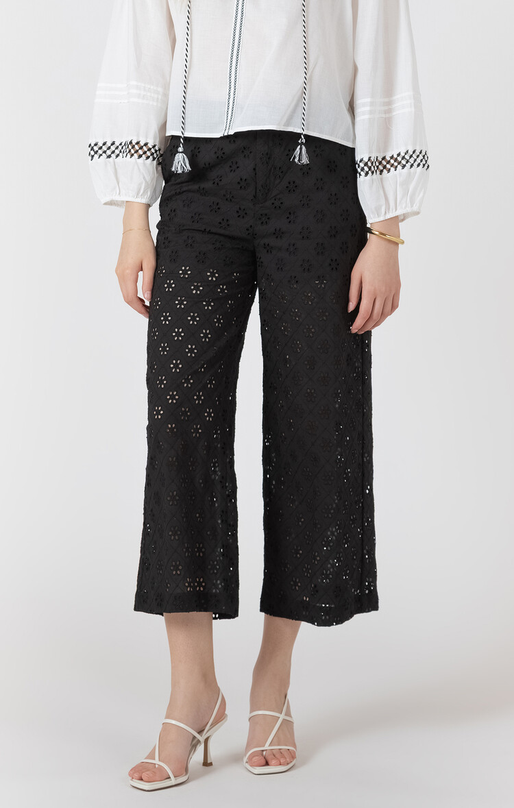 Black Tape Black Tape - Eyelet Embroidery Pant