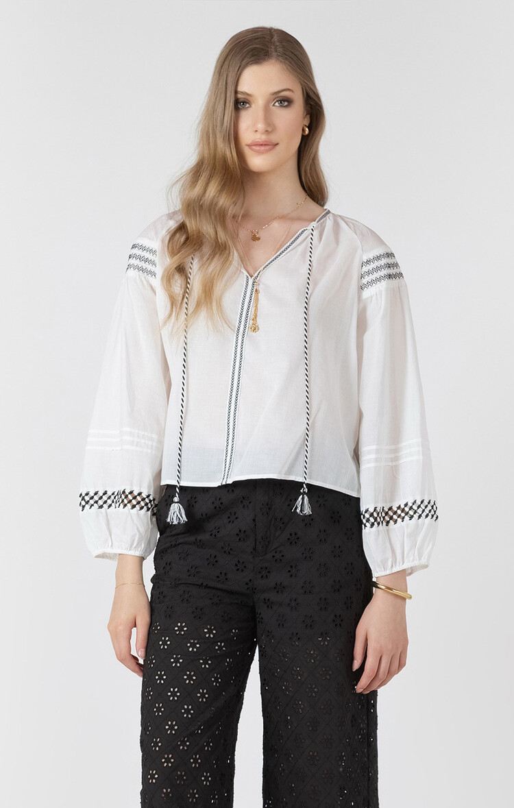 Black Tape Black Tape - Embroidered 3/4 Slv Detailed Top