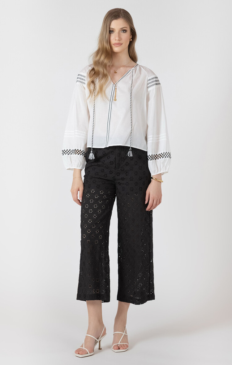 Black Tape Black Tape - Embroidered 3/4 Slv Detailed Top