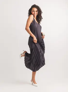 Papillon Papillon - Permanent Pleated Maxi Dress