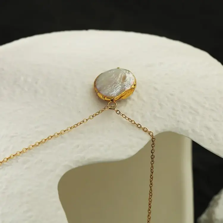 Hackney Nine Hackney Nine - NOEMI Necklace Pearl Gold
