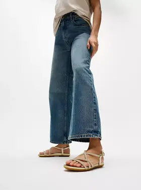 Fit Flop Fit Flop - Gracie Crystal Back Strap Sandal