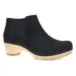 Clogs