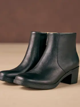 Dansko Dansko - MERYLL Side Zip Ankle Boot