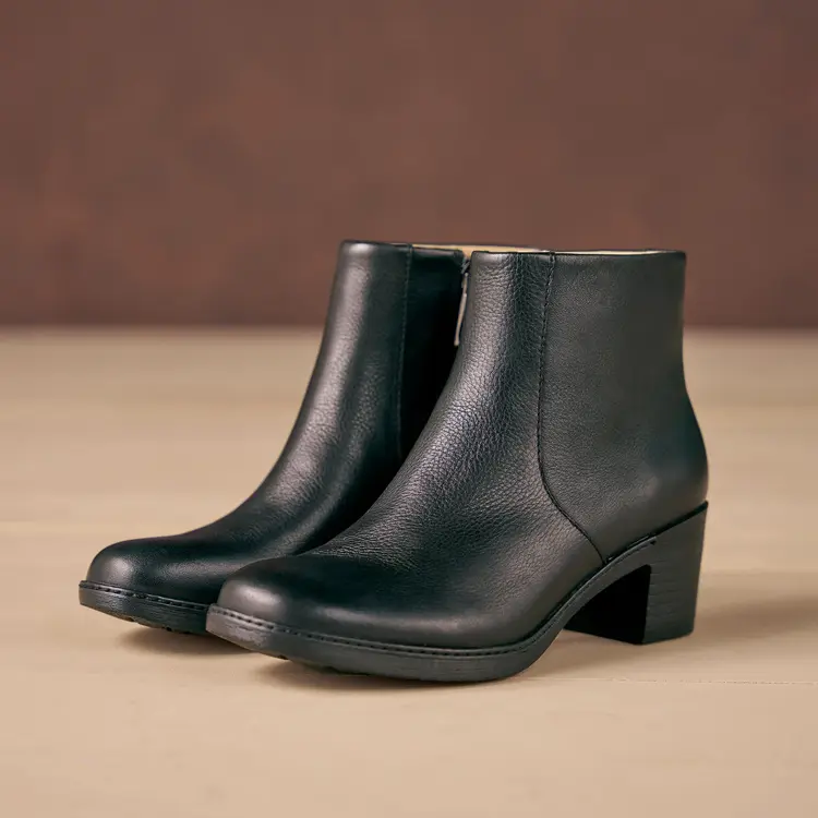 Dansko Dansko - MERYLL Side Zip Ankle Boot