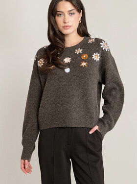 Black Tape Black Tape - Embroidered Flower Sweater