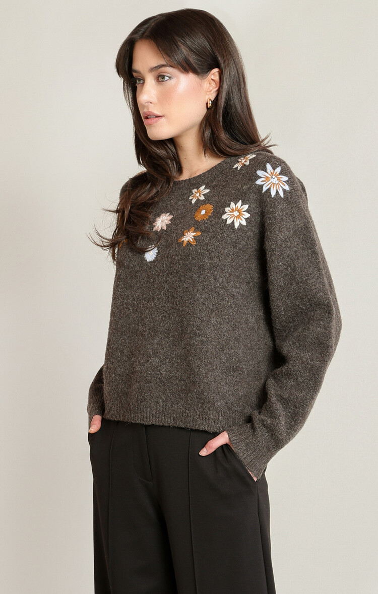 Black Tape Black Tape - Embroidered Flower Sweater