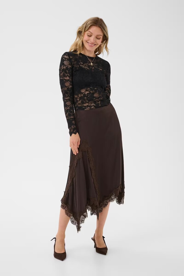 Cream Cream - CONFIR Skirt w/ Lace Detail