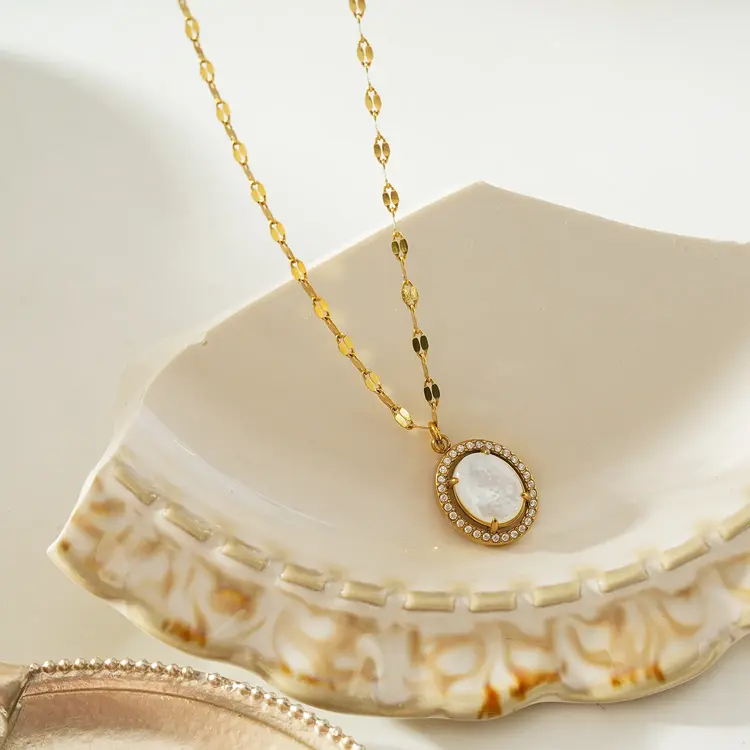 Hackney Nine Hackney Nine - HAMMELA Necklace Gold