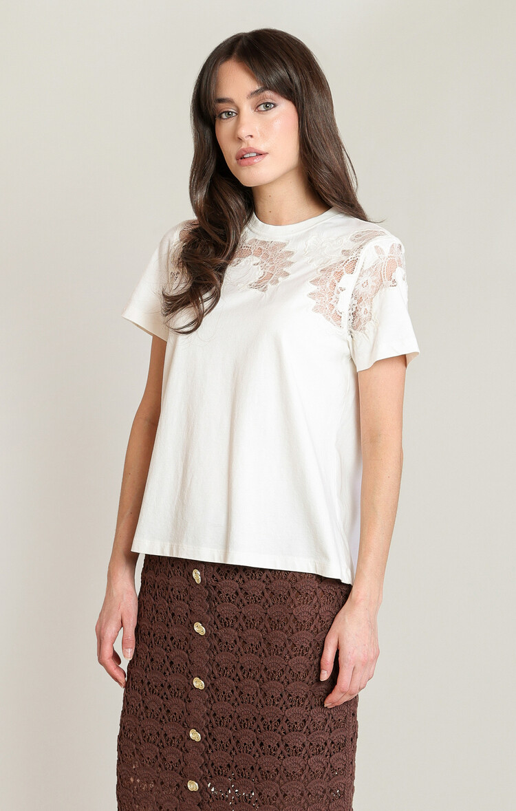 Black Tape Black Tape - Lace Embroidery T-Shirt