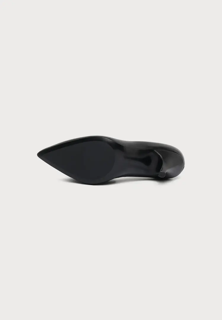 Guess Guess? - Tango Heel