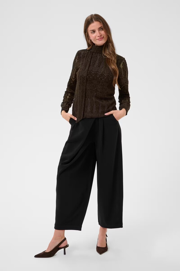 Cream Cream - SOLVEJ Lace Blouse