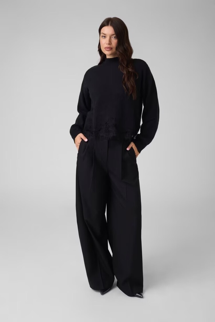 Guess Guess? -  LS Hayden Lace Sweater