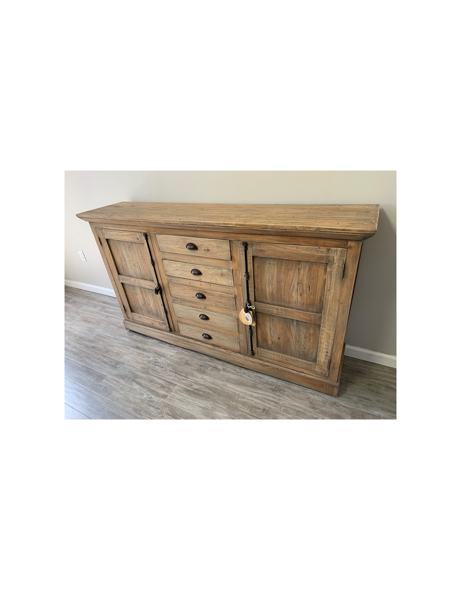 CAB279 Wnchstr 2 Panel Doors 5 Drw W/rg 68.8x15.7x39
