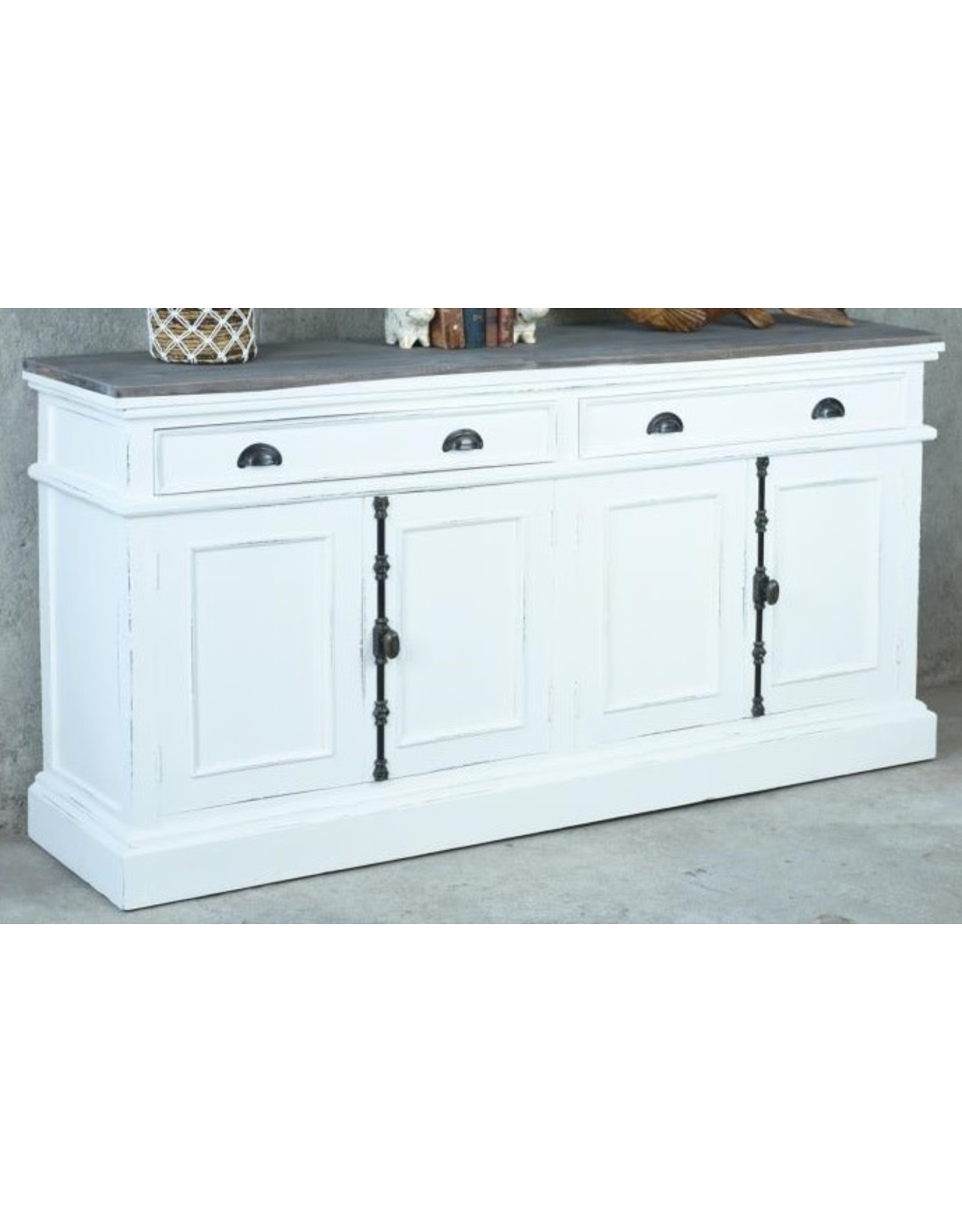Credenza 4 dr 2Dwr w RG 68.1 x 16X34.5H