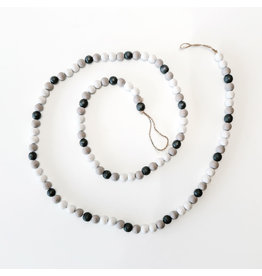 15209 Wd Bead Garland Wh/Gry/blk