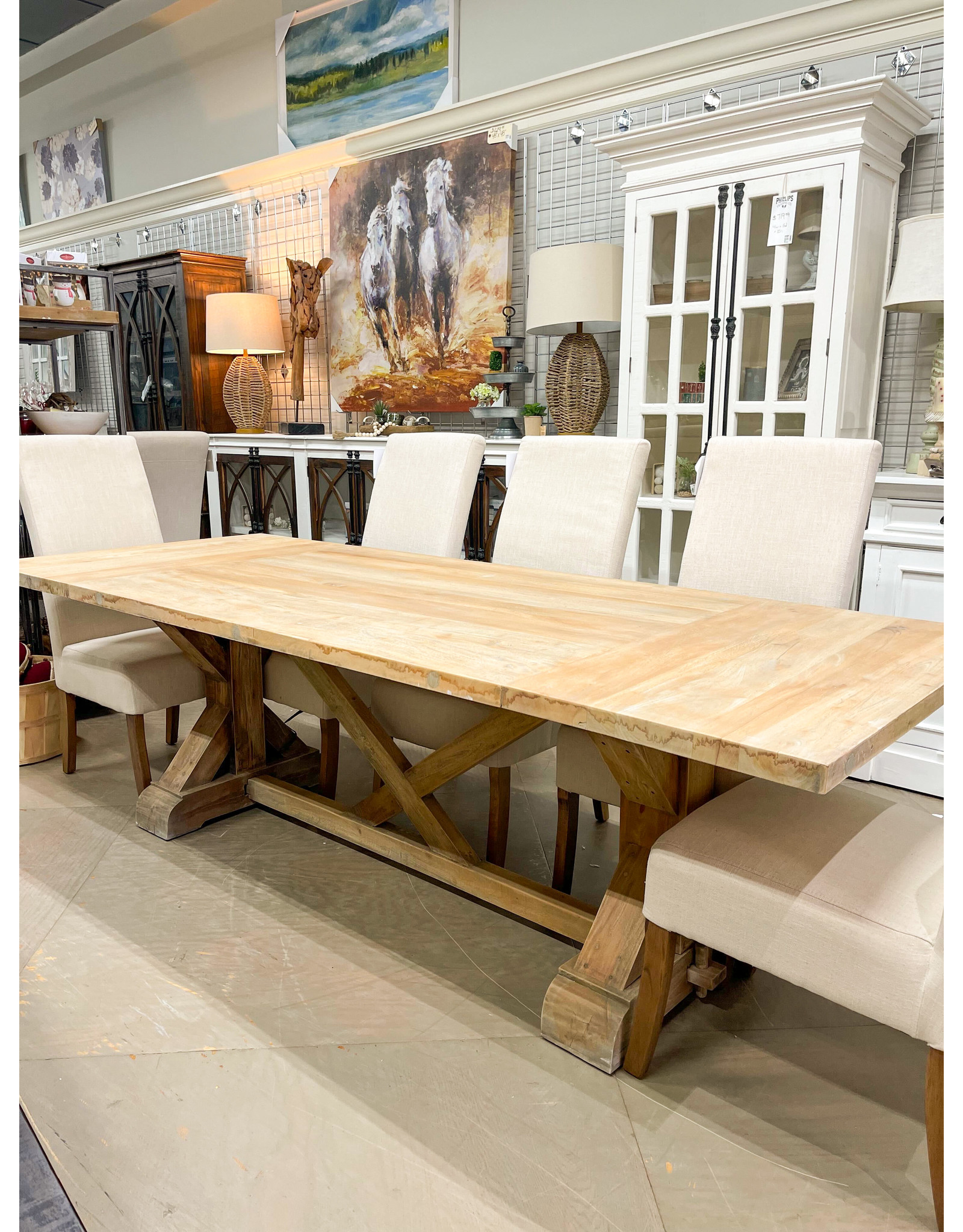 TAB2278-8' New Avignon Table