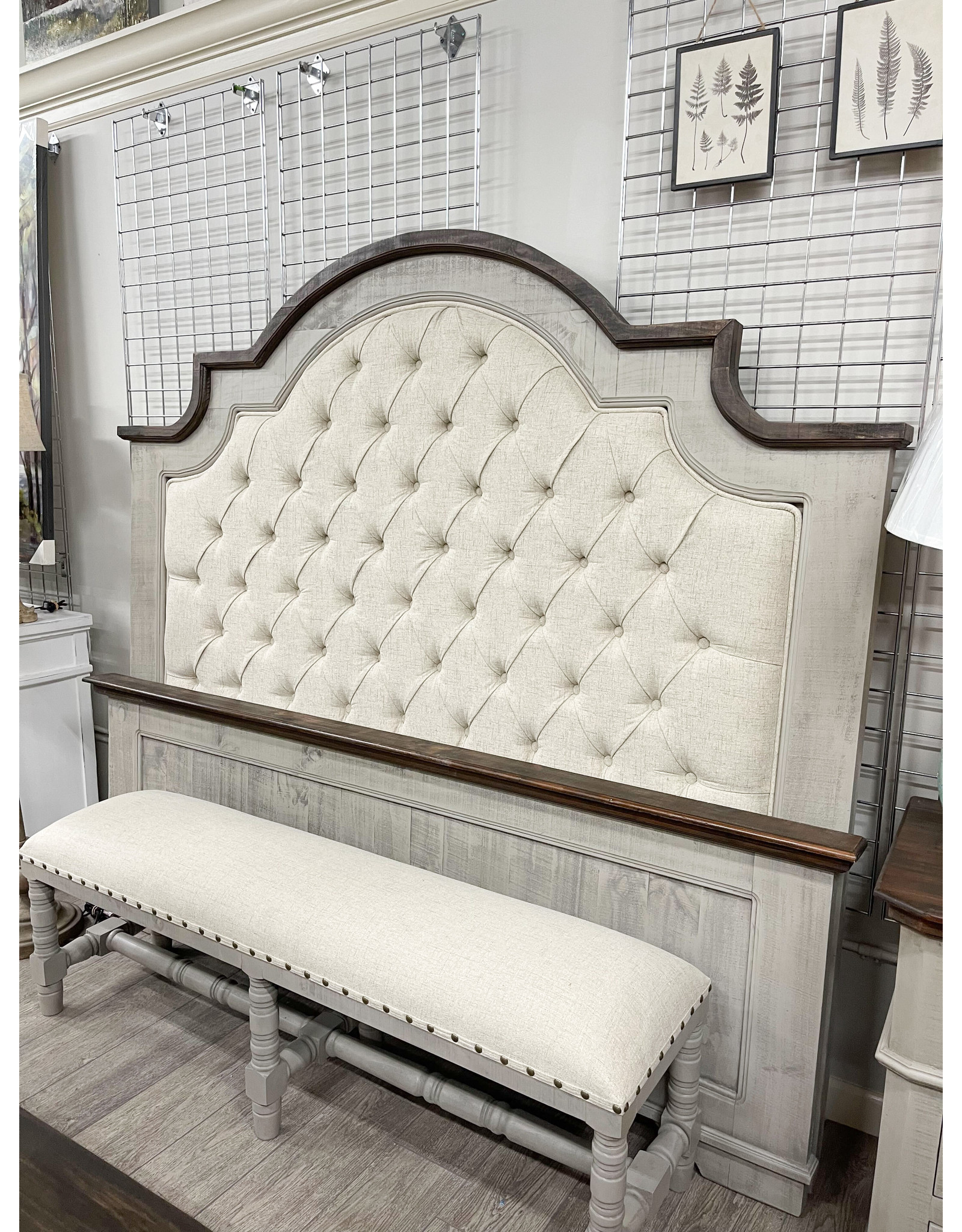 CAM 3268K-TG PARK AVENUE BED - KG OLD GRAY/TOB TOP 	84 x 88 x 76