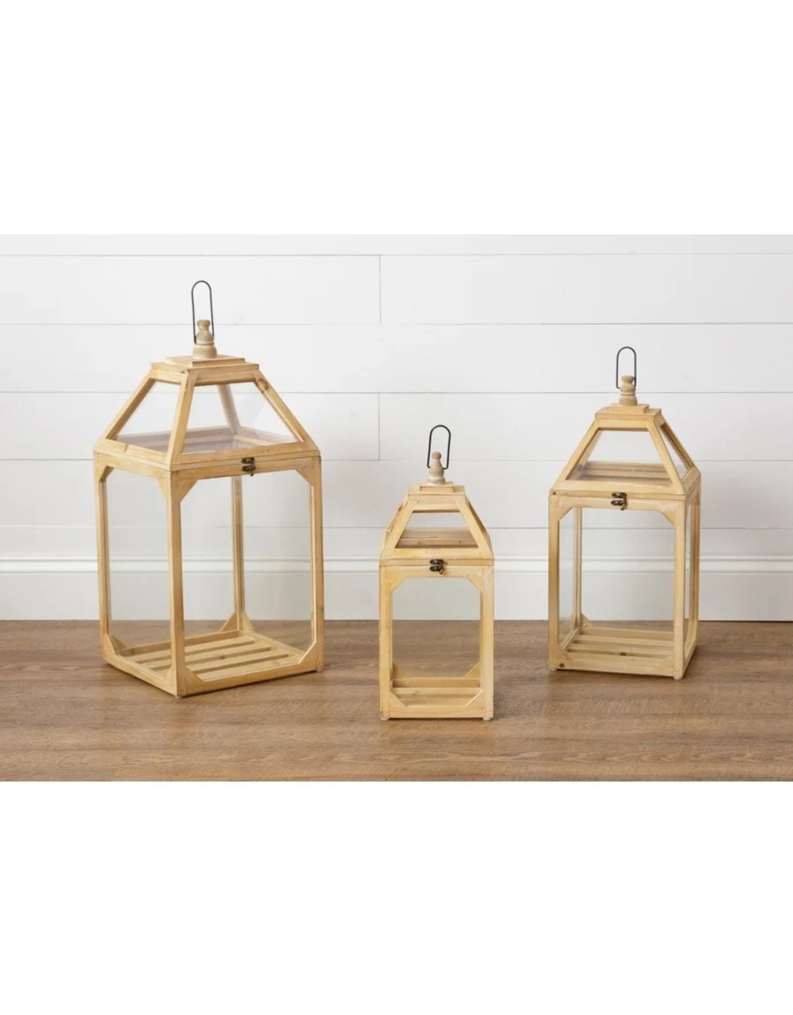 8LN699 Natural Wooden Lantern