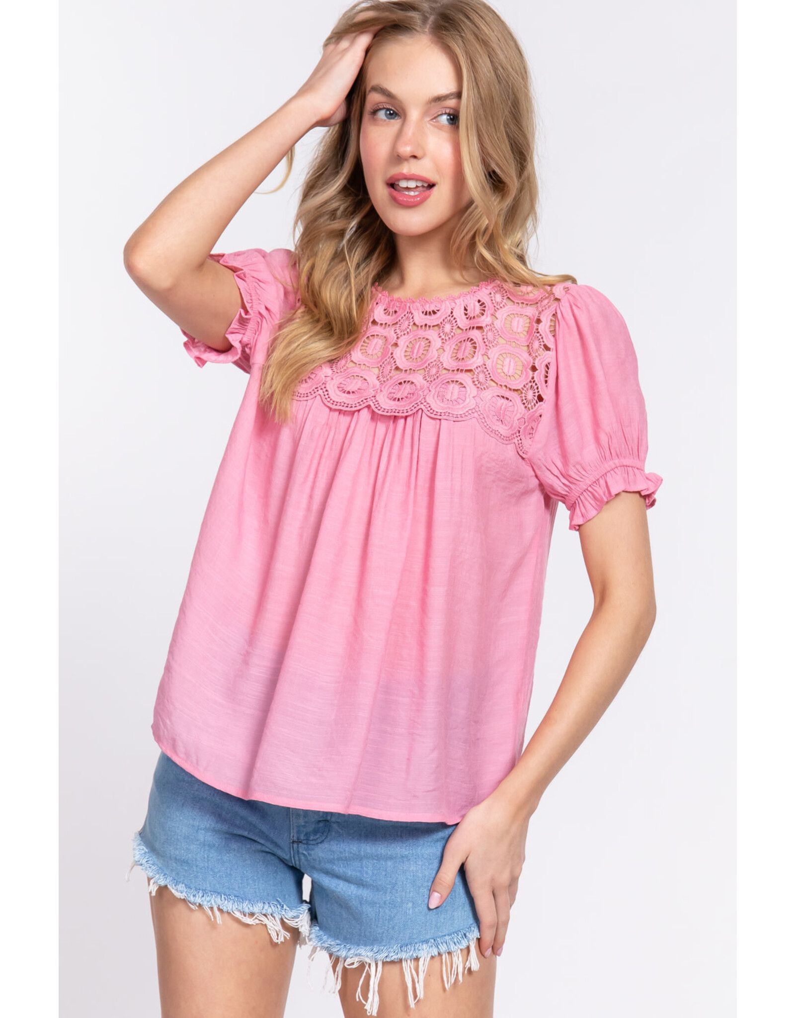 S/S Crochet Lace Panel Top T13519