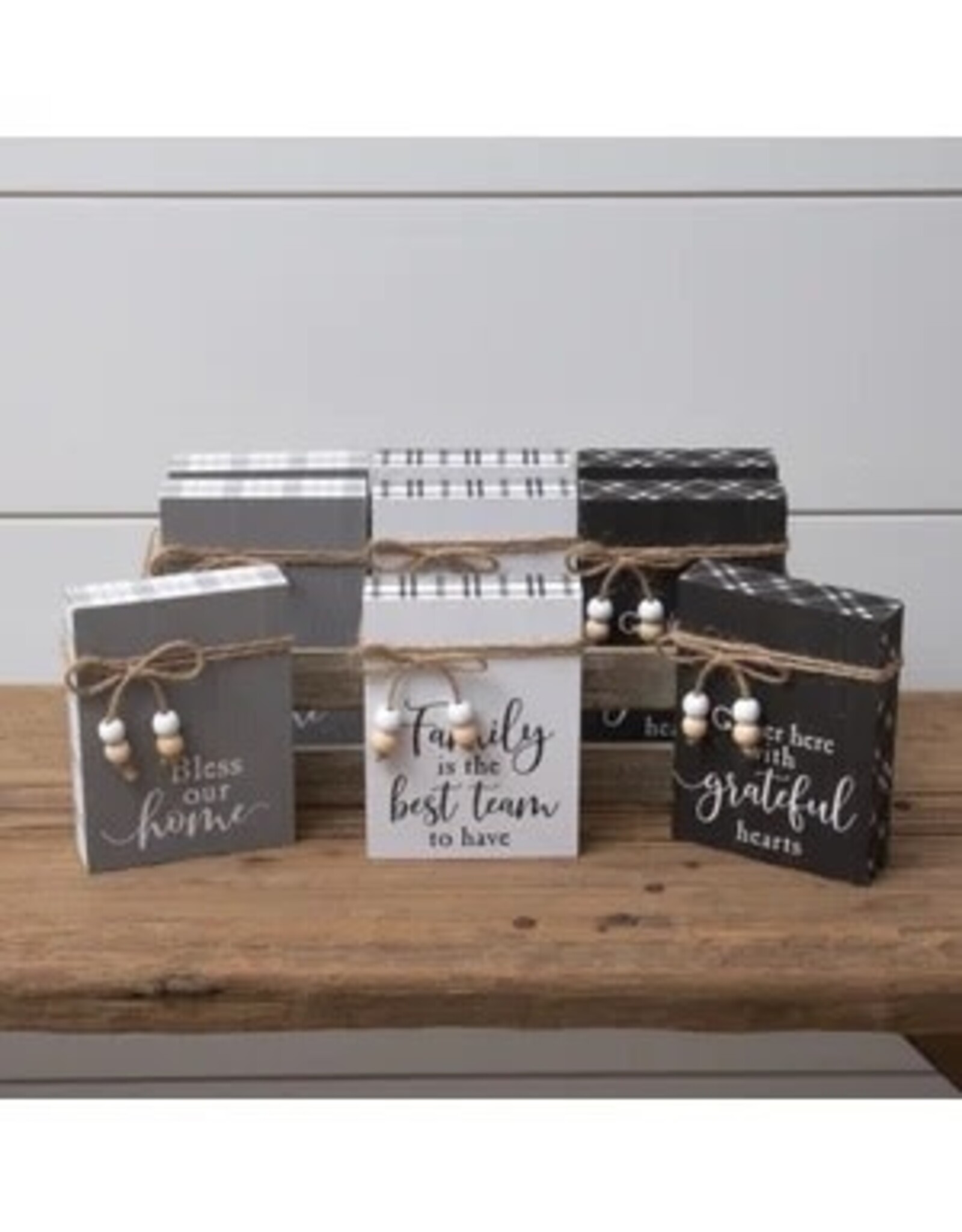 Shelf Sitter 3 styles Each 8W3599