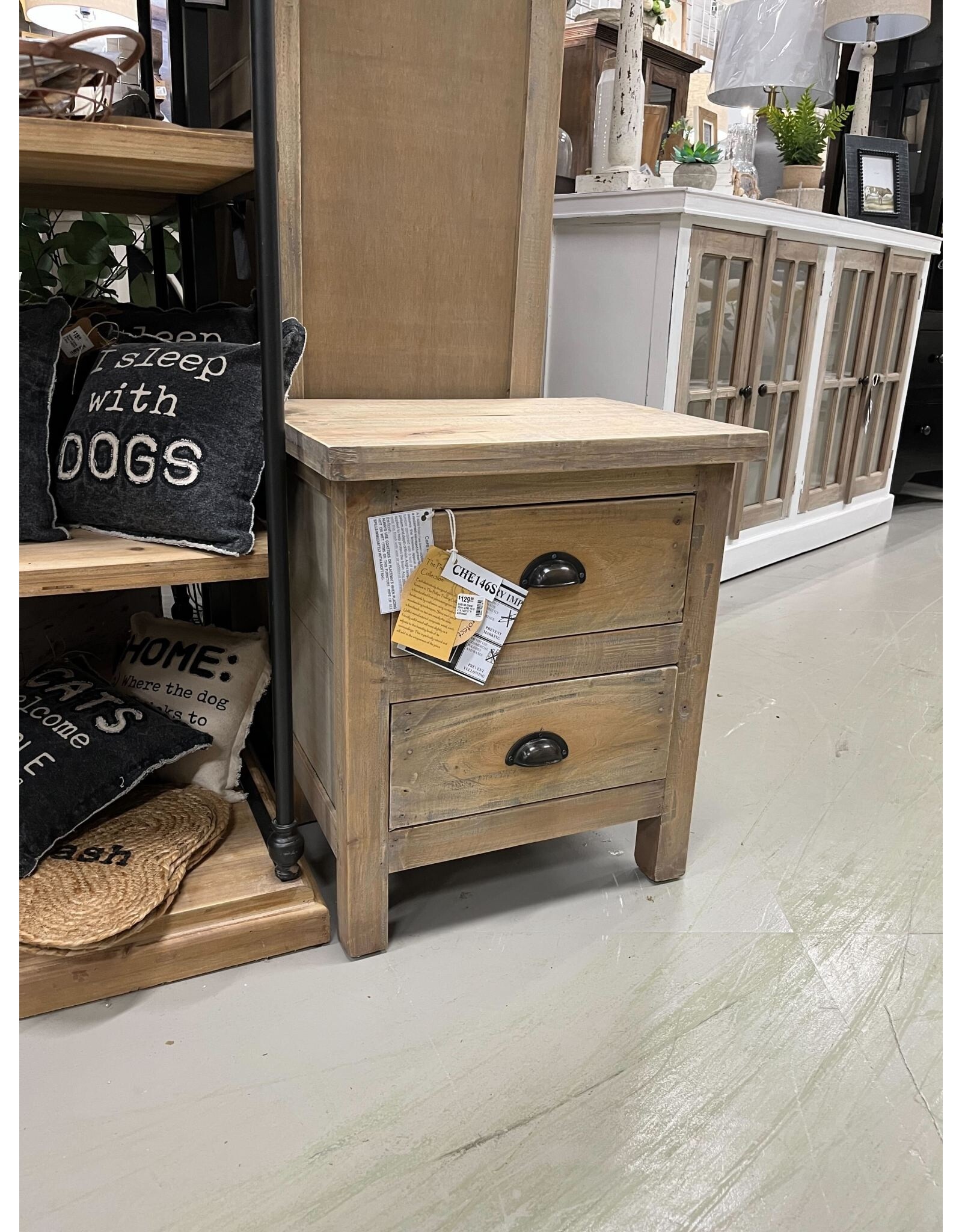 CHE146 Chest 2Drw w/RG 19.2x14.1x22.5"H