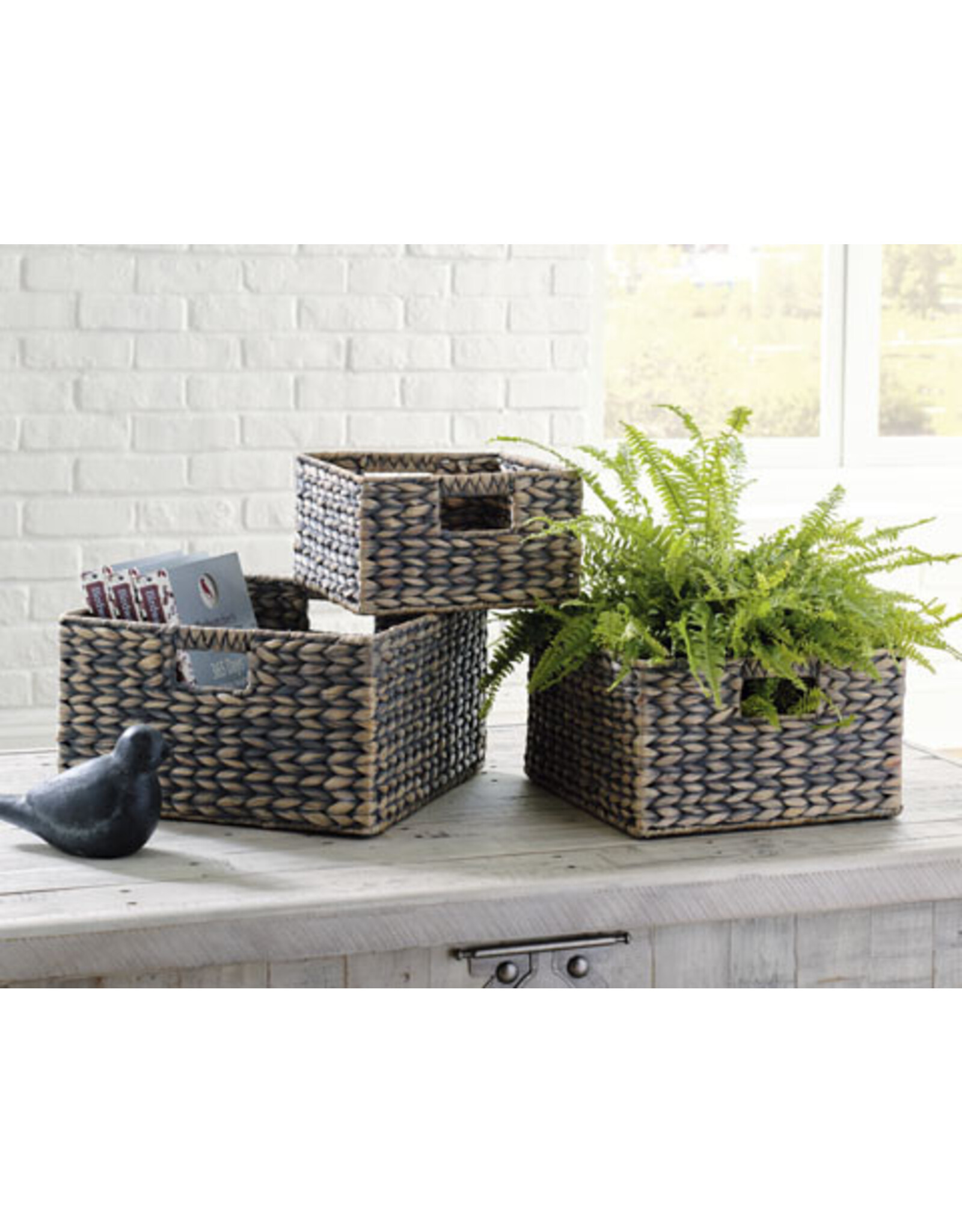 Basket, large: 14" W x 14" D x 8" H, Elliot