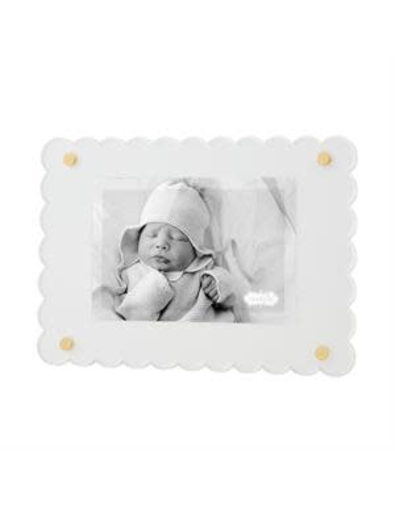 White Scalloped Acrylic Frame 5 x 7 16900008