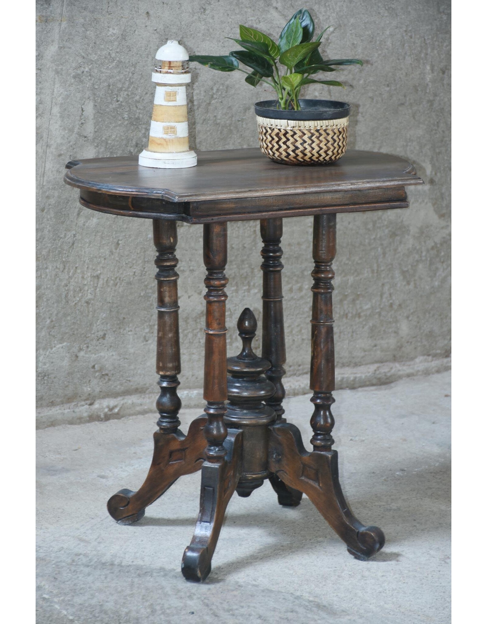 TAB132 Plank Top Table 23.6x15.7x26"H
