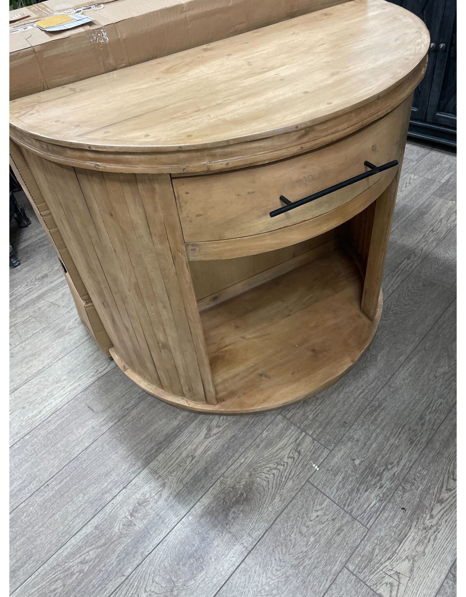 TAB863 Demilune End table 40.1x20.1x35"H