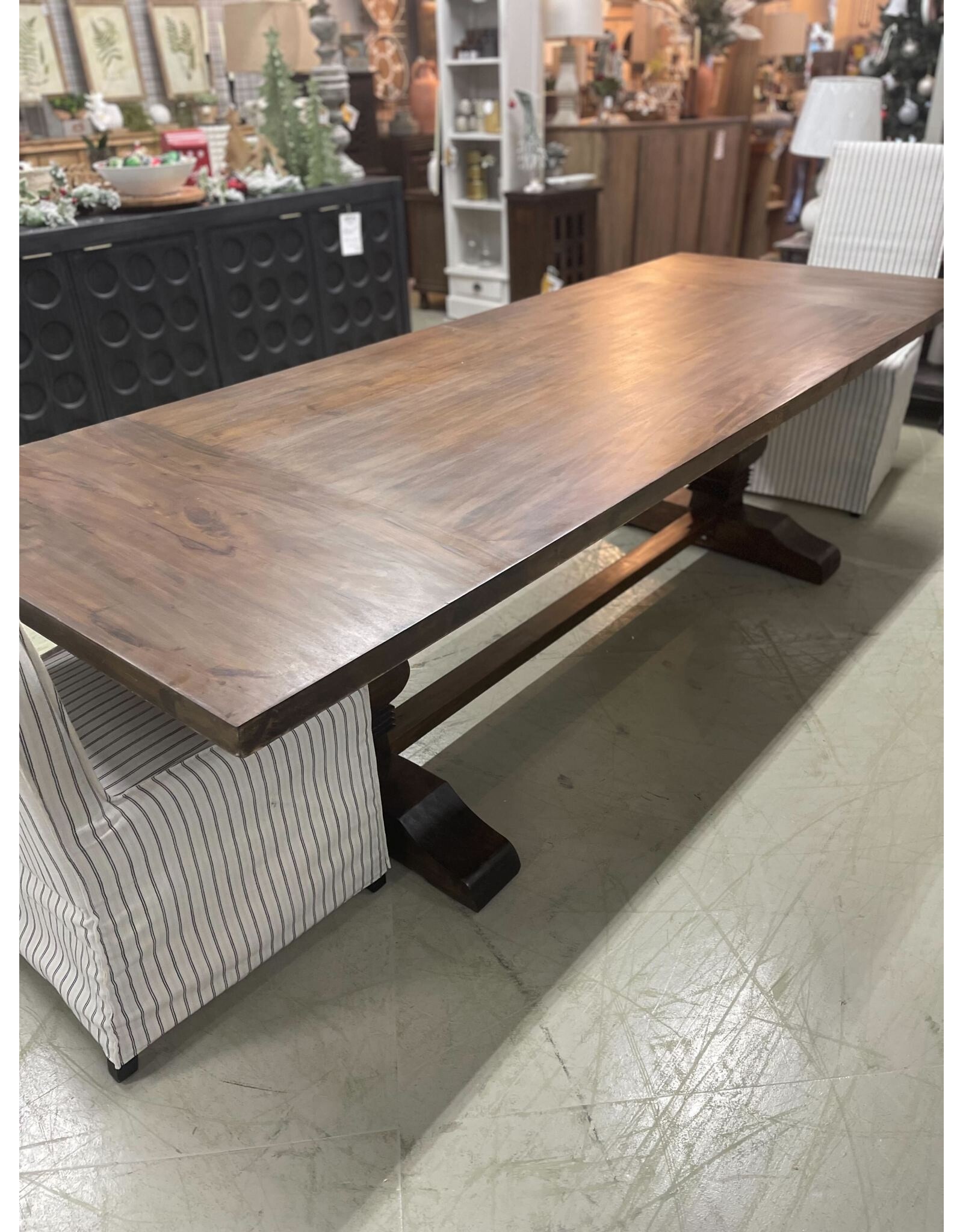 TAB3304 Trestle Dng Tbl 145x39x31.4"H