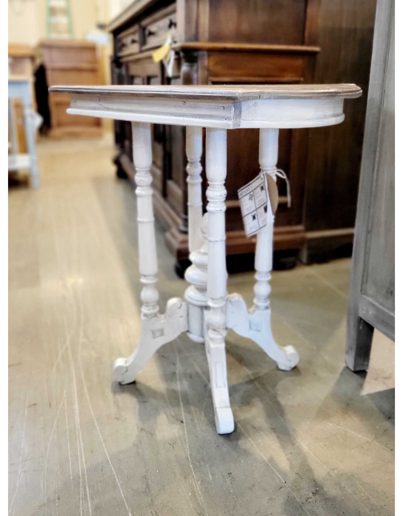 TAB132 Plank Top Table 23.6x15.7x26"H
